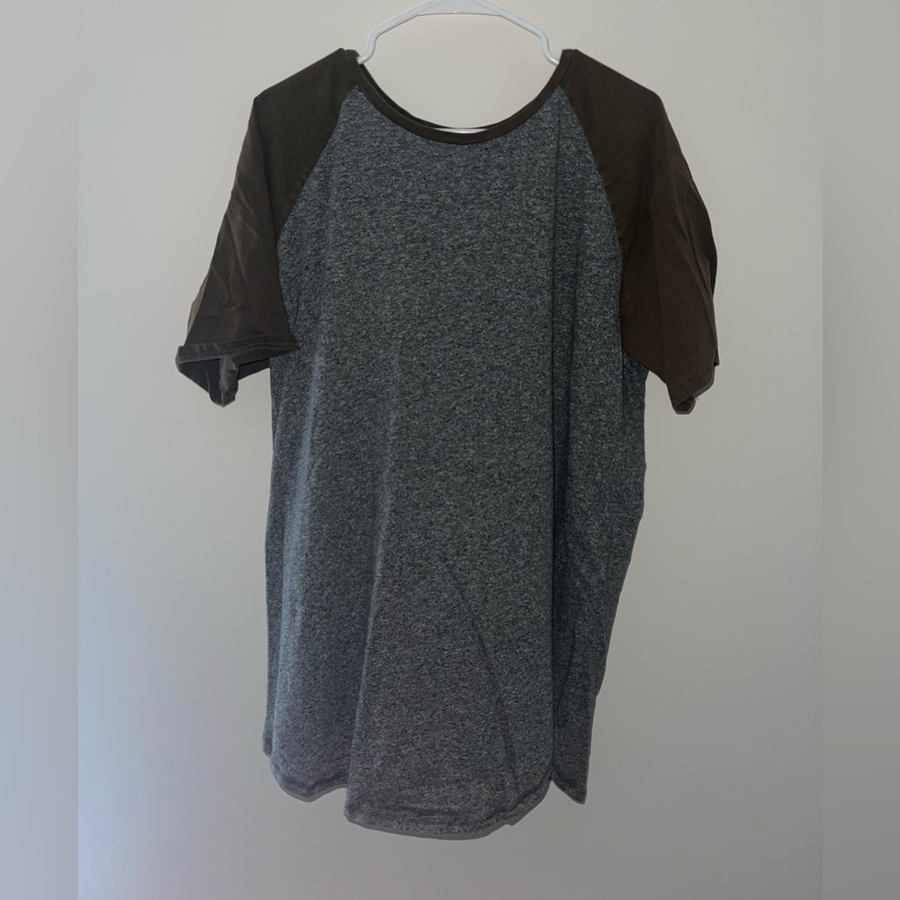 PacSun long t-shirt